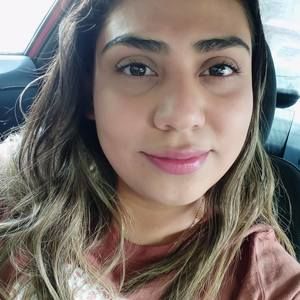 Meet your Posher, Beatriz